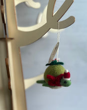 Load image into Gallery viewer, Turtle Felt Hanging Christmas Decoration
