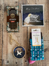 Load image into Gallery viewer, The Sustainable Christmas Gift Box
