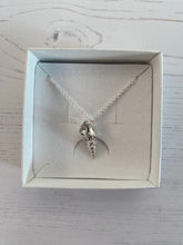 Load image into Gallery viewer, Spiral Auger Shell Pendant Necklace
