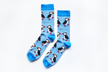 Load image into Gallery viewer, Save the Puffin socks size 4-7
